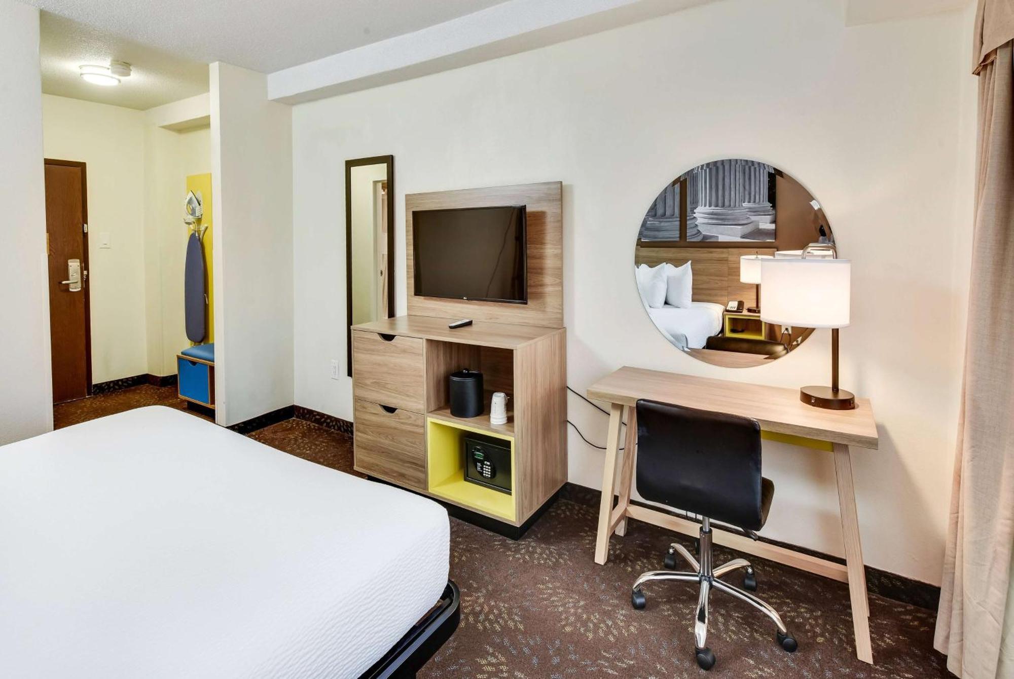 Days Inn By Wyndham Washington Dc/Connecticut Avenue Bagian luar foto